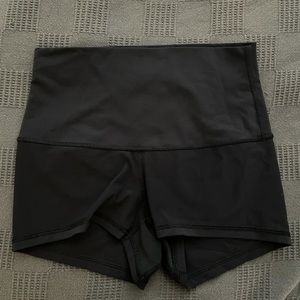 Lululemon 4” Yoga shorts, Size S, good condition